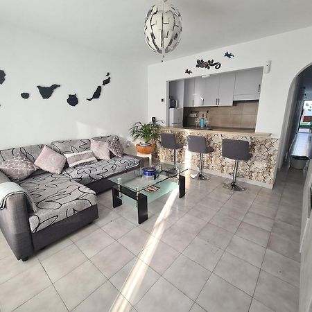 Apartamento Laina 蒂亚斯 外观 照片
