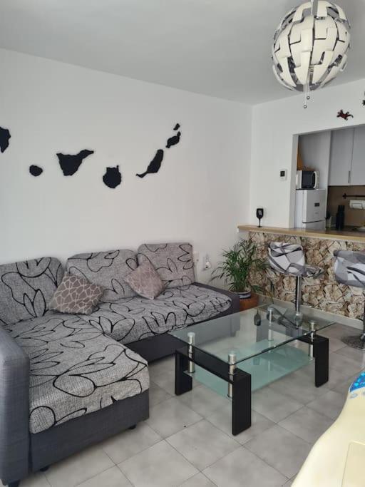 Apartamento Laina 蒂亚斯 外观 照片
