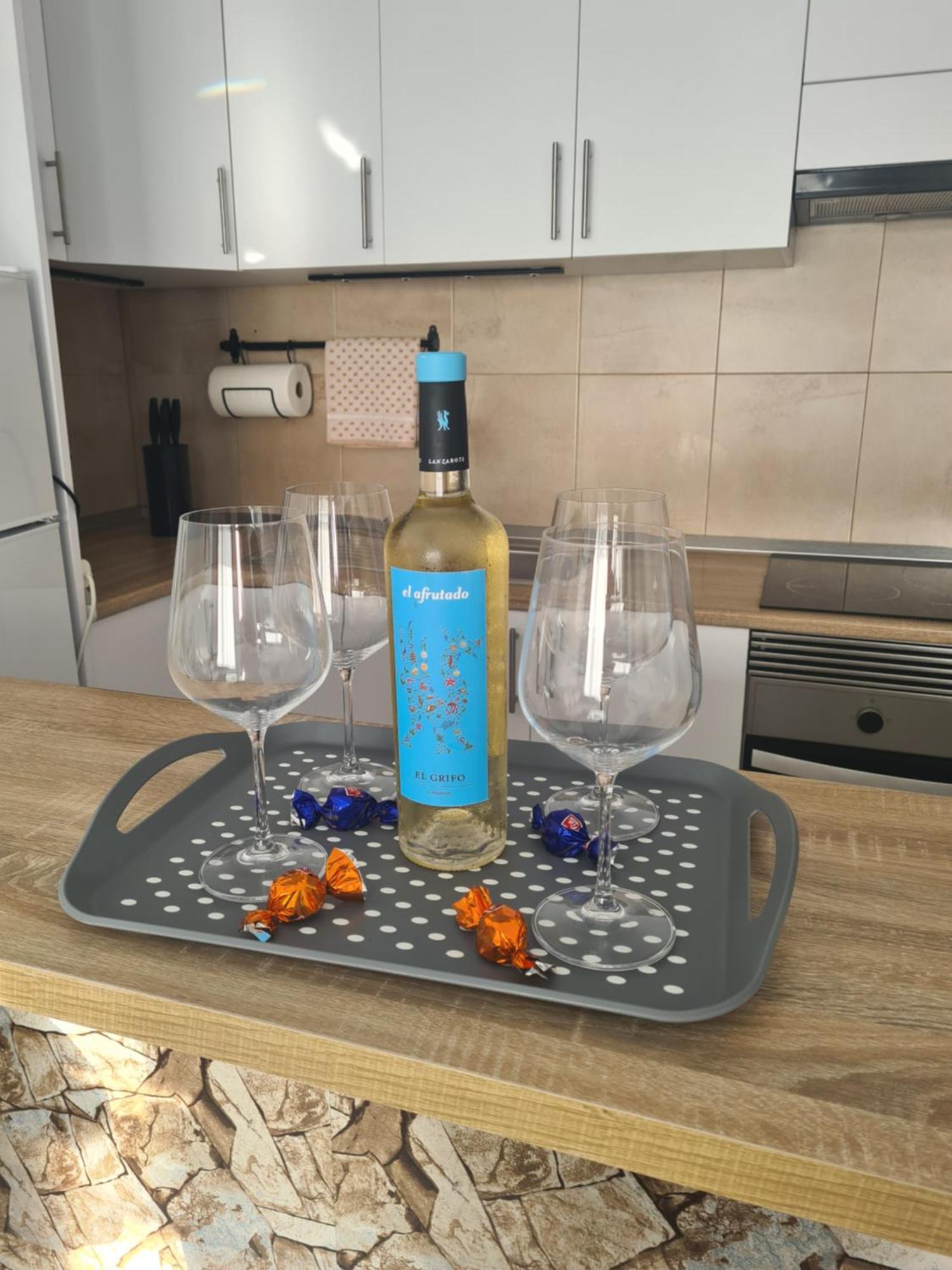 Apartamento Laina 蒂亚斯 外观 照片
